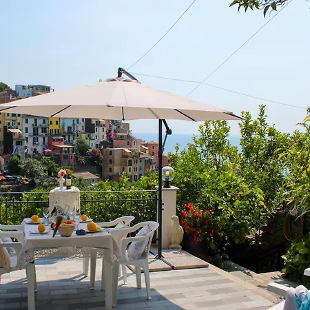 Private Garden & Sea View - And Peaceful דירה *