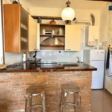 Private Garden & Sea View - And Peaceful דירה