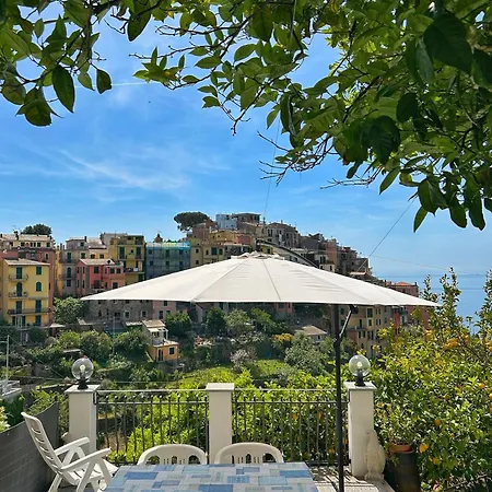 Private Garden & Sea View - And Peaceful *