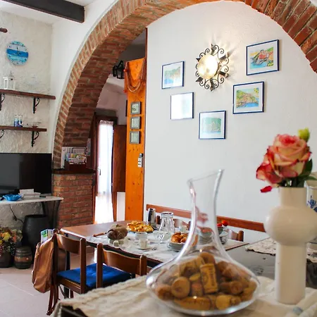דירה Private Garden & Sea View - And Peaceful